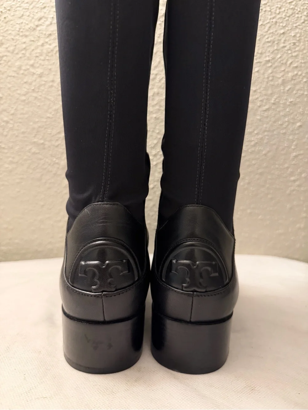 TORY BURCH CAITLIN LEATHER LOGO RIDING BOOT BLACK BLOCK ($510),pre-owned,SZ9M